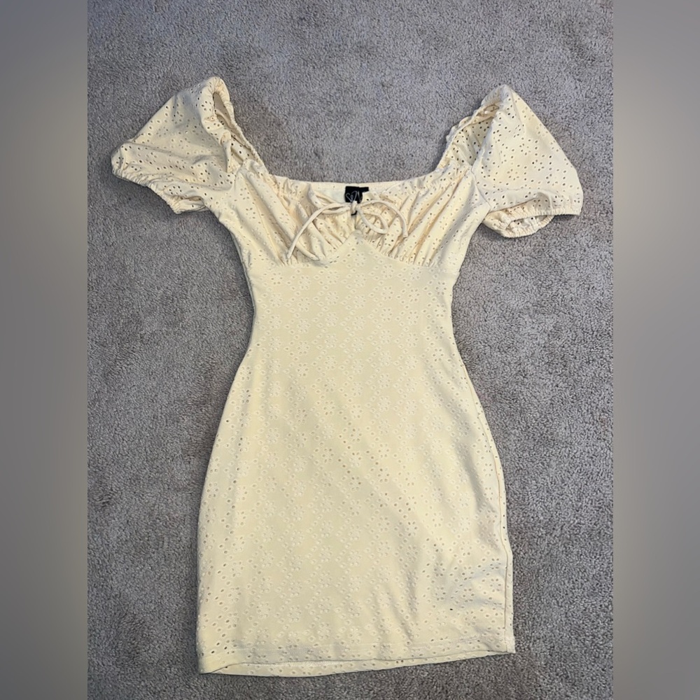 Windsor Pale Yellow Dress